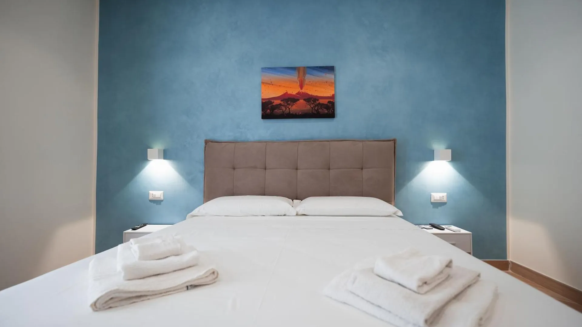 Nazzarooms Naples 0*,  Italy