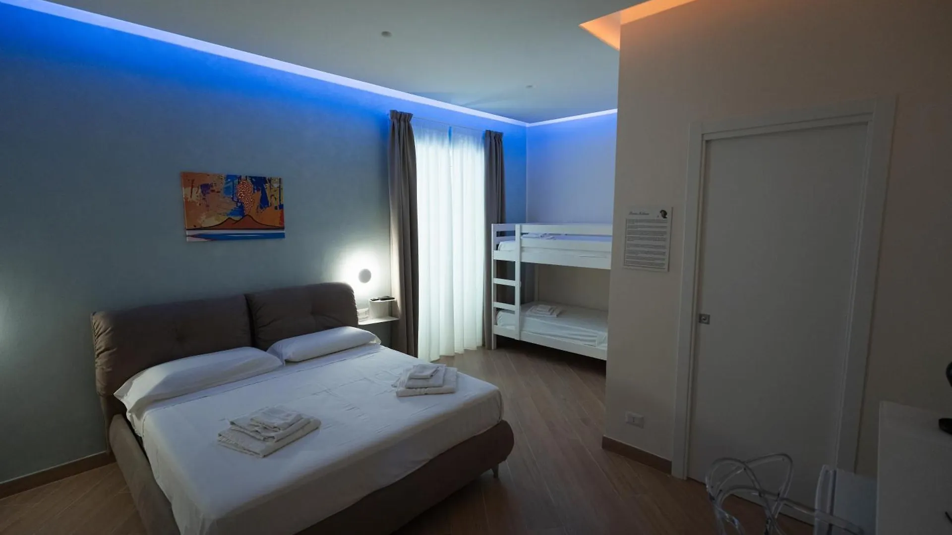 Nazzarooms Naples 0*,